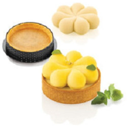 Kit Tarte Ring Blossom Silikomart: 1 stampo ed 8 anelli per 8 crostatine a fiore ø7 cm